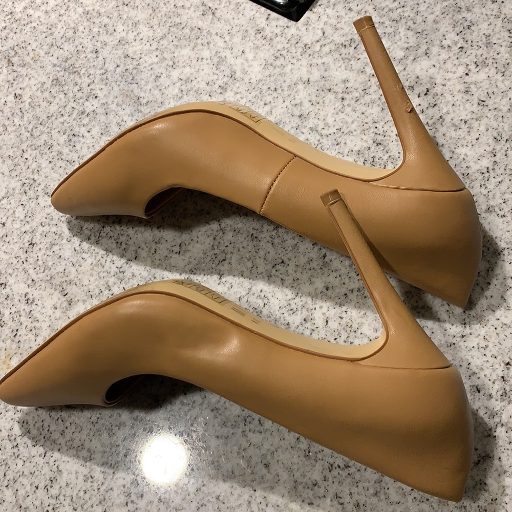 Sand Beige pointy toe heels - Picture 6 of 7